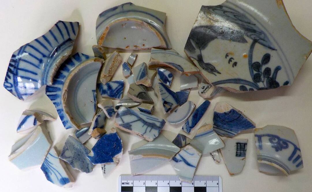 Debido a la variedad de la porcelana china hallada se prevé hacer un gran catálogo. FOTO: INAH.