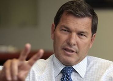 Aprueban pensión vitalicia a ex gobernador de Yucatán