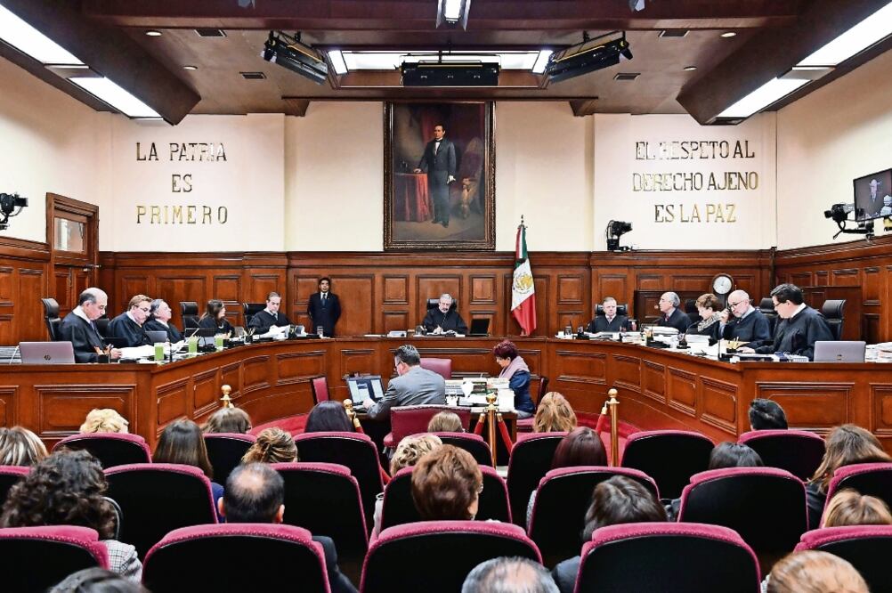 Los ministros de la Suprema Corte de Justicia de la Nación (SCJN) reconocieron el trabajo del Ejército y la Marina en tareas de seguridad pública, debido a la compleja situación de violencia e inseguridad que azota al país. (CUA RTOSCURO)