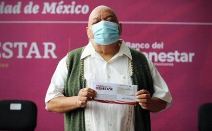 Adultos mayores del sur de Edomex reciben tarjeta de Pensión para el Bienestar