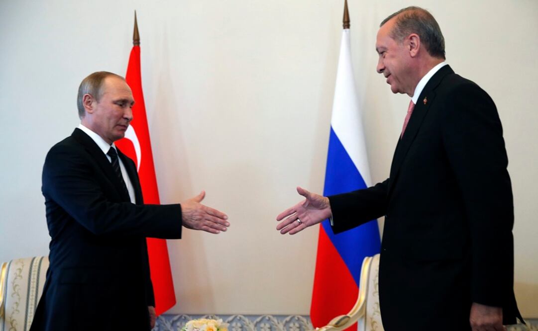 Cumbre bilateral celebrada en San Petersburgo. (Foto: EFE/Anatoly Maltsev)