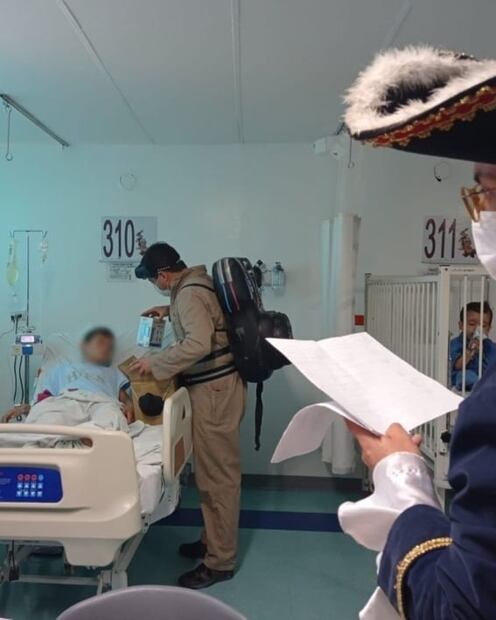 Iron Man y Kylo Ren "visitan" a niños del Hospital Infantil de Sonora