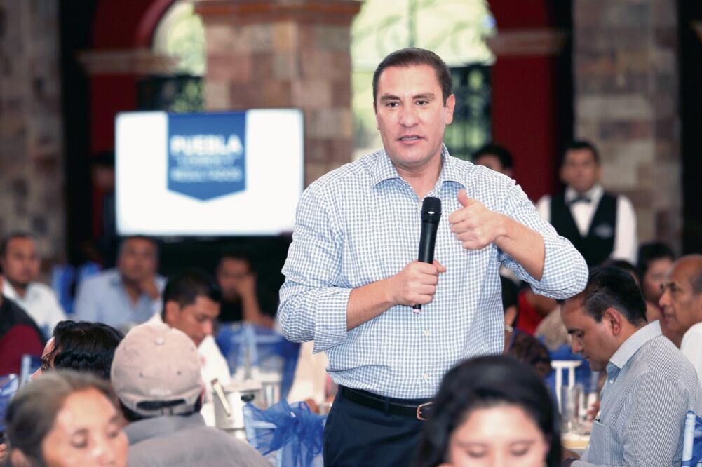 En su gira por Guerrero, el mandatario dijo que a partir de diciembre el PAN tiene un reto sin precedentes pues gobernará 11 estados de la República (ESPECIAL)