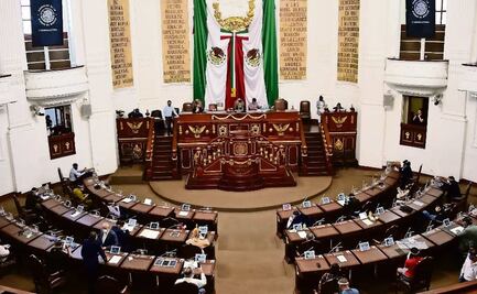 Congreso de la CDMX rinde un minuto de silencio por víctimas de la Línea 12