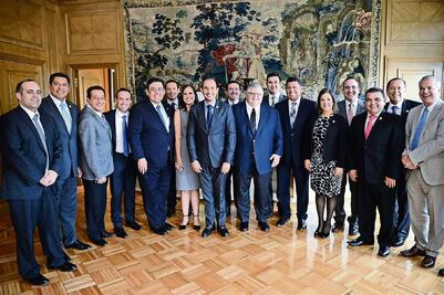 Banxico busca “anclar” el peso, aseguran