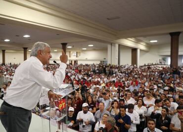 Jura AMLO cumplir promesas por la memoria de Colosio