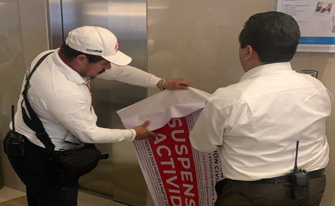 Elevadores de torre médica fureon sellados, luego de que 9 personas quedaran atrapadas. Foto: Especial