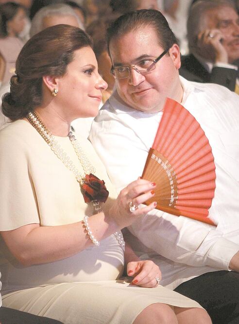 Pacto ilegal. El acuerdo que hizo Javier Duarte con el expresidente Enrique Peña Nieto para evitar que su esposa, Karime Macías, fuera acusada fue ilegal, consideró un juzgador. Foto/ARCHIVO EL UNIVERSAL
