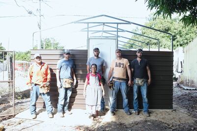 Ayudan en Oaxaca por orden divina