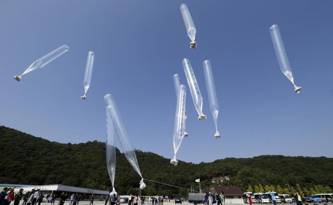 Tal y como ha venido haciendo frecuentemente desde mayo, Corea del Norte envió este miércoles desde primera hora globos con basura hacia el Sur. Foto: AP/Archivo