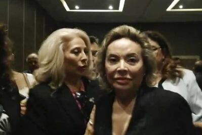 Profesores piden selfie con Elba Esther Gordillo