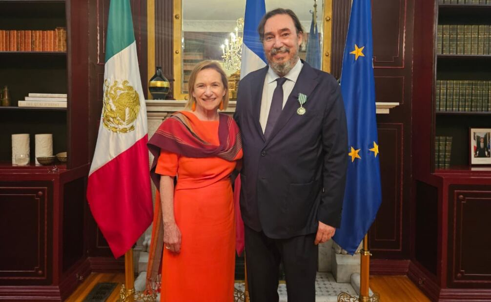 Ministerio Cultural de Francia distingue trayectoria de Cuauhtémoc Cárdenas Bate. Foto: @DBorione