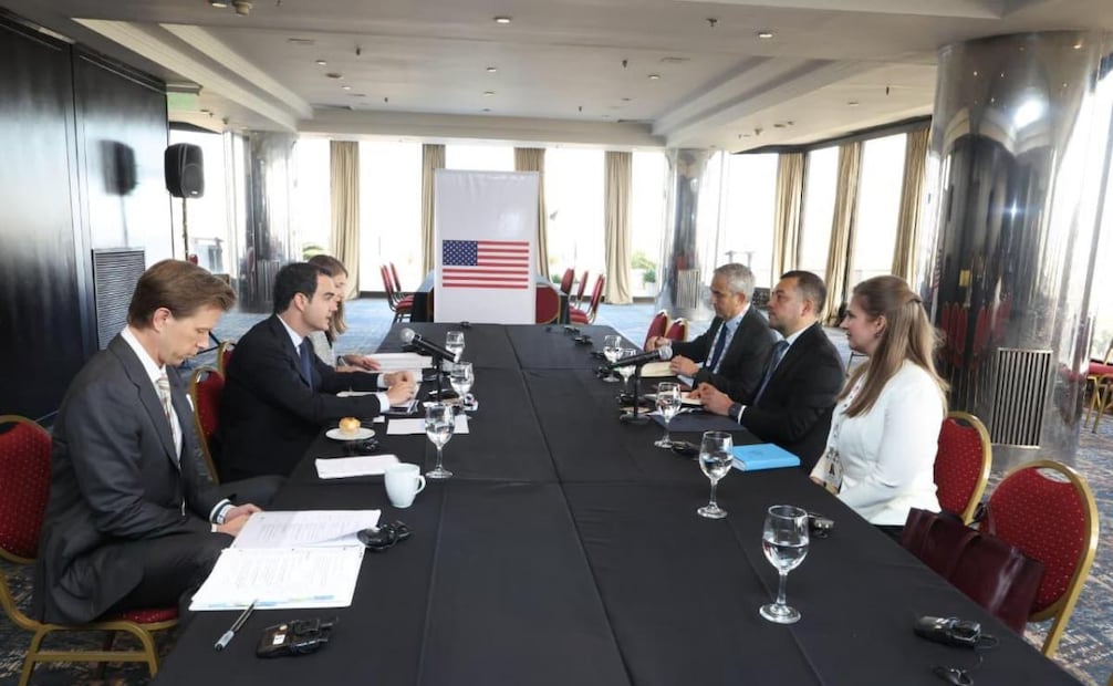 Reunión trilateral de México, Ecuador y Colombia, como parte de las actividades de la Conferencia Internacional para el Control de Drogas, celebrada en Buenos Aires, Argentina. Foto: Especial