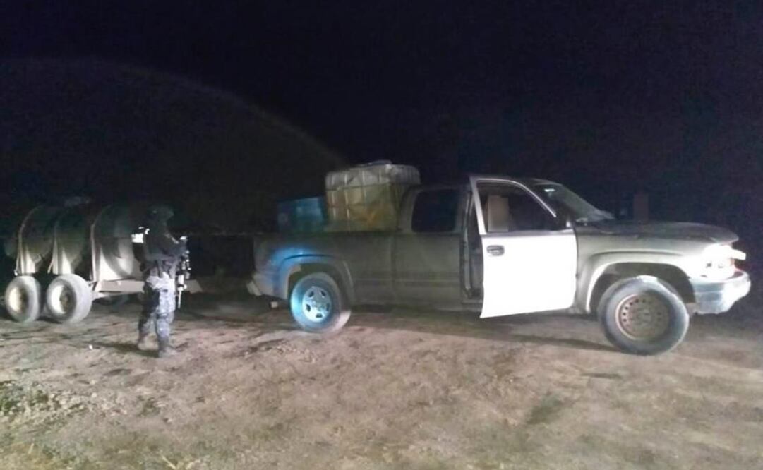 Personal de la Policía Federal aseguró vehículos y dio aviso a personal de Pemex para la cancelación de los poliductos. (Foto: Secretaría de Seguridad y Protección Ciudadana)