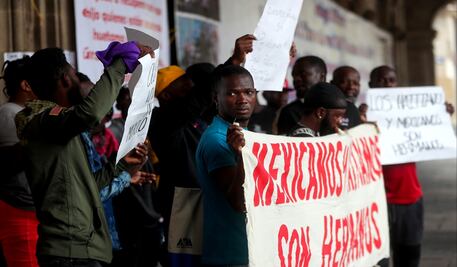 Destaca AMLO decisión de EU de otorgar 400 mil visas a migrantes