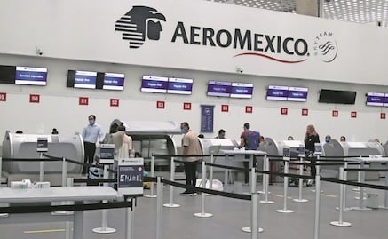 Aeroméxico pierde mil 212 millones de pesos por desplome del 52% en BMV
