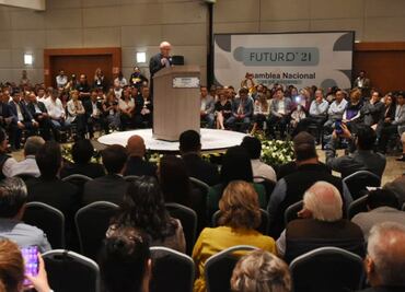 Primera asamblea de Futuro 21 con mensaje contra gobierno de AMLO