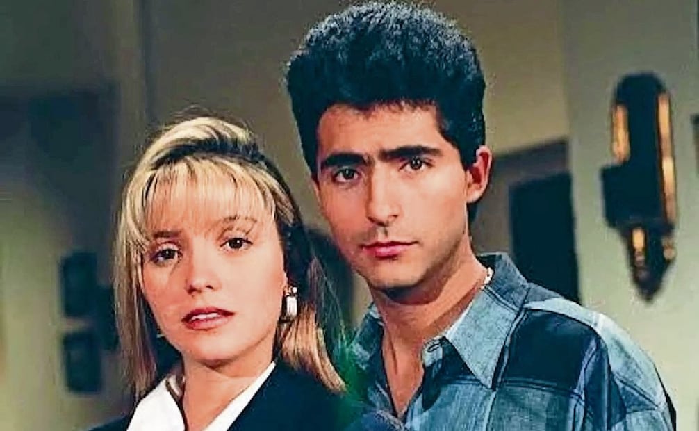 Cadenas de amargura (1991) fue el primer gran protagónico de Raúl, junto a Daniela Castro, consolidando su presencia. Foto: Carlos Mejía / EL UNIVERSAL, Archivo / EL UNIVERSAL y Televisa