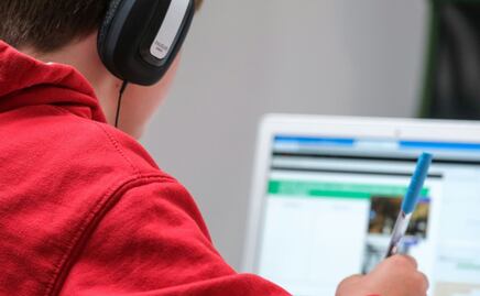 Aprende gratis cualquier idioma de la UE con este sitio web