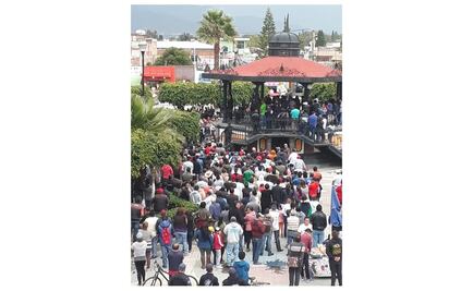 Pirotécnicos de Tultepec llaman a crear frente contra cateos gubernamentales