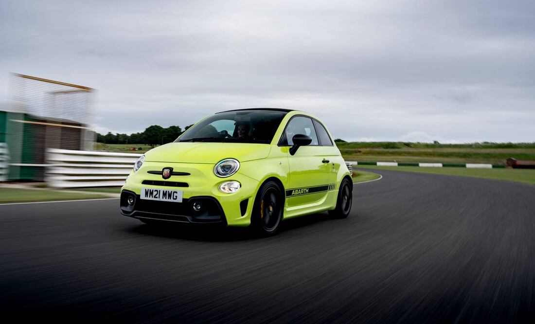 Abarth utiliza tecnología de reconocimiento facial para mejorar su conducción