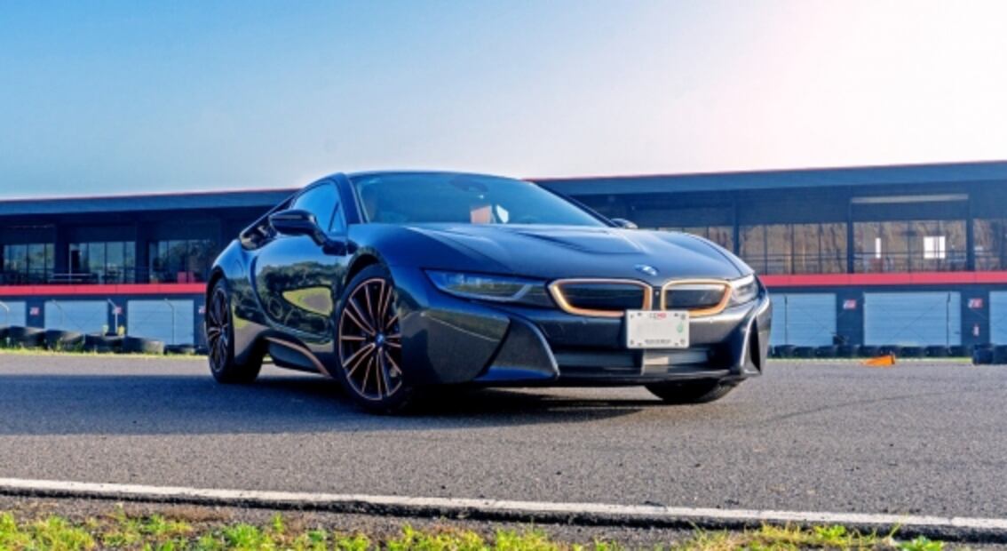 A prueba: BMW i8 Ultimate Sophisto Edition, la despedida de un ícono 