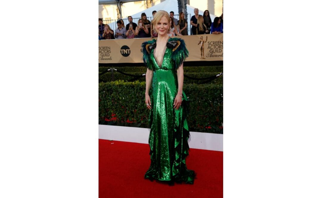 Nicole Kidman en un espectacular vestido color esmeralda con motivos de loros firmado por Gucci. (Foto Reuters)
