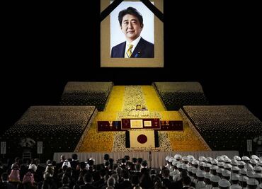 ¿Benefactor o fascista? Funeral de exprimer ministro Shinzo Abe divide opiniones en Japón