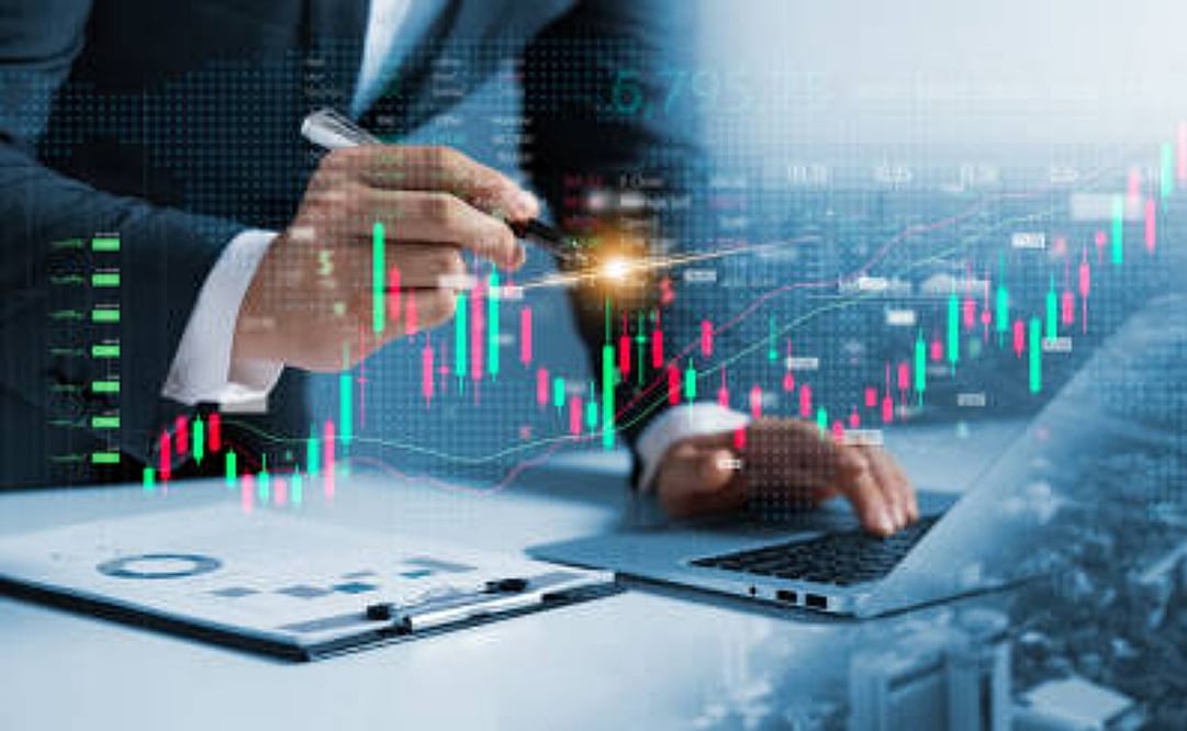 ¿Es buen momento para invertir mi dinero ante la volatilidad y caídas en las bolsas?. Imagen ilustrativa. Foto: iStock