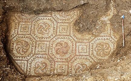 Tras años de trabajo, rescatan antiguo mosaico romano del siglo III d.C.