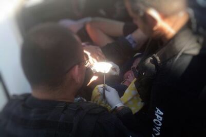 Jalisco: Mujer da a luz en camioneta