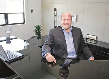 No me obsesiona ser gobernador, asegura Enrique Alfaro