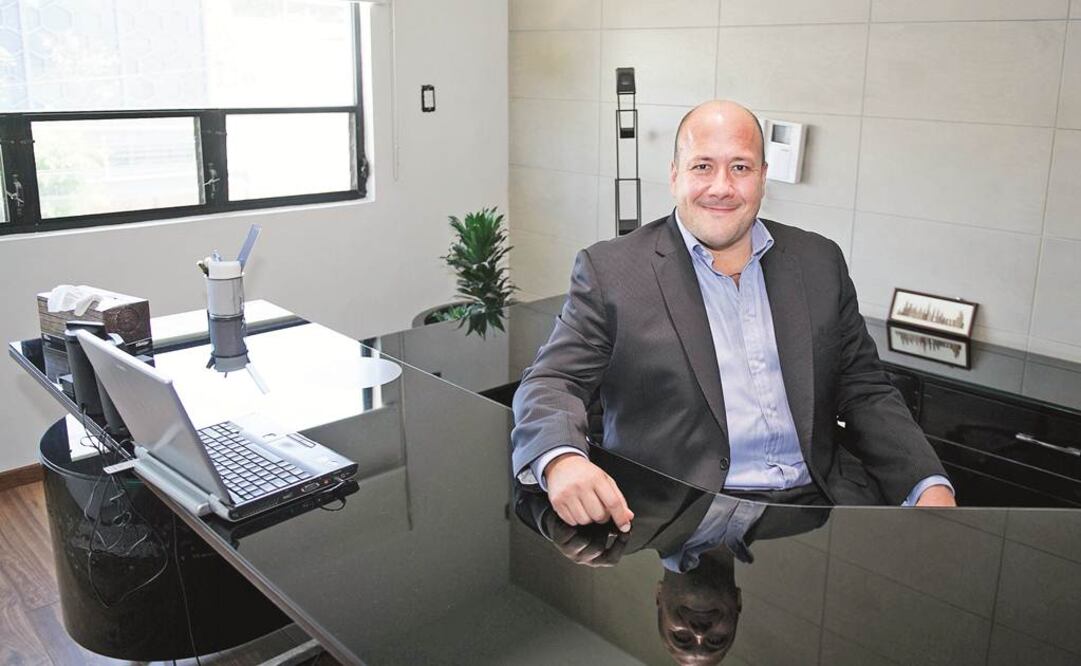 No me obsesiona ser gobernador, asegura Enrique Alfaro