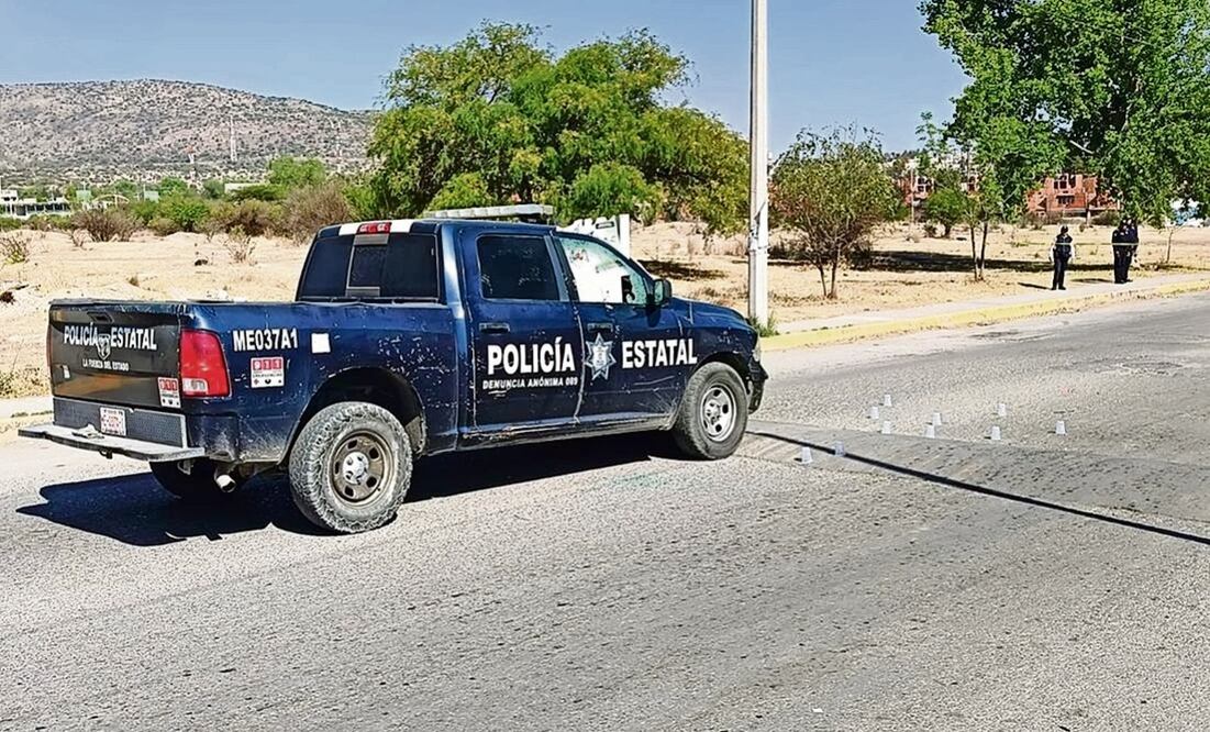 Un policía estatal fue baleado sobre la avenida Xalapa en el fraccionamiento de la Guadalupana, en Huehuetoca, Estado de México, en marzo. Foto Especial