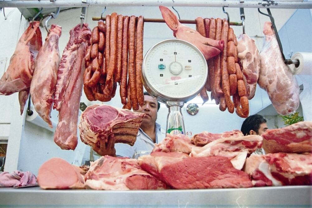 En México existe el certificado TIF, que verifica la inocuidad y sanidad de la carne, pero no garantiza el bienestar animal. (ARCHIVO EL UNIVERSAL)