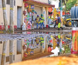 Fuga de agua en la GAM afecta 16 viviendas