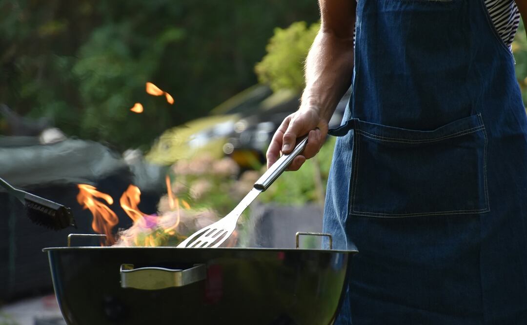 Gadgets necesarios para una parrillada. Foto: Unsplash