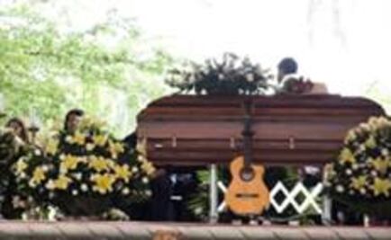 Trasladarán restos de Joan Sebastian al DF