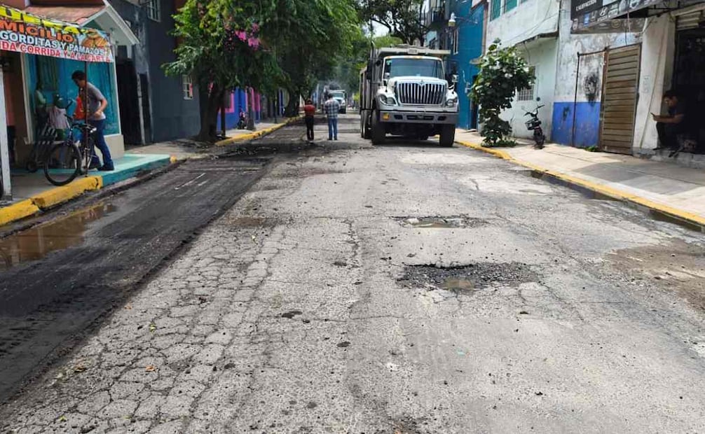La alcaldía aseguró que están convirtiendo los reportes ciudadanos en acciones para recuperar la infraestructura urbana. Foto: Especial