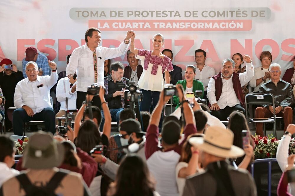 Durante la firma del Acuerdo por la Unidad en Tlaxcala, Claudia Sheinbaum dijo que Morena debe seguir haciendo historia en el país para evitar el regreso de los gobiernos neoliberales. Foto: Especial