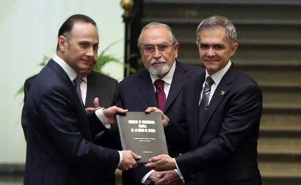 Entrega Mancera el Proyecto de Constitución CDMX