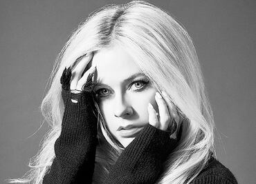 Avril Lavigne supera enfermedad de Lyme con su música