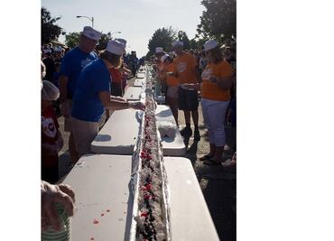Dan récord a helado que midió casi un kilómetro