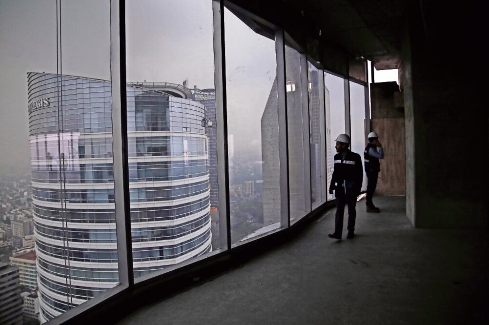 Actualmente hay 5.7 millones de metros cuadrados de oficinas en la Ciudad de México, pero se están construyendo otros 2 millones de metros (ARCHIVO EL UNIVERSAL)