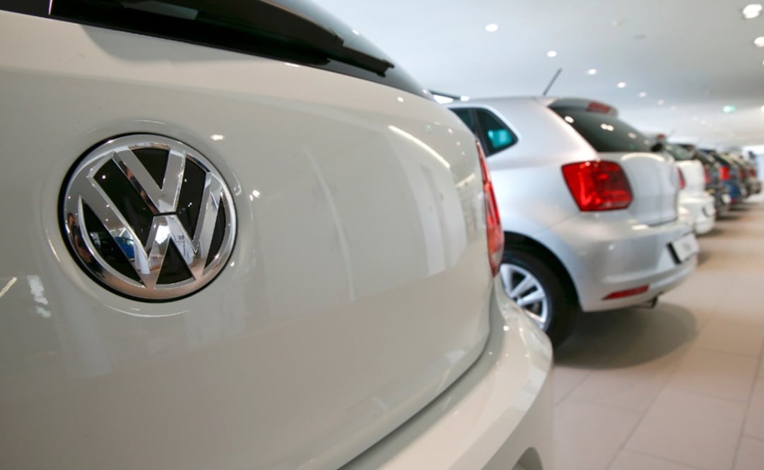 VW recibe aprobación para arreglar más de 800 mil autos
