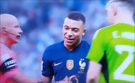 El polémico gesto del 'Dibu' Martínez a Mbappé en la final de Qatar 2022 que despertó el enojo de los aficionados