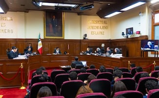 Lenia Batres frena cobro por casi 6 mil mdp en impuestos al ISSSTE, dirigido por su hermano; Hugo Aguilar pide dejar amparo en lista