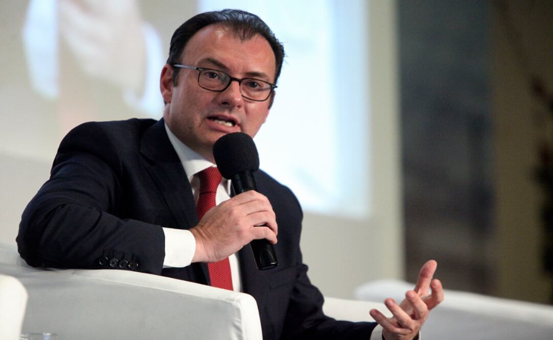 Estaría mal preocuparse por encuestas y no por economía: Videgaray