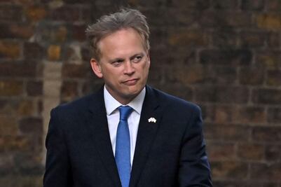Truss nombra ministro de Interior a Grant Shapps, extitular de Transporte