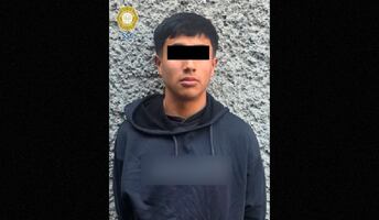 Detienen a joven por ataque armado en barbería de Iztapalapa; aseguran droga y motocicleta